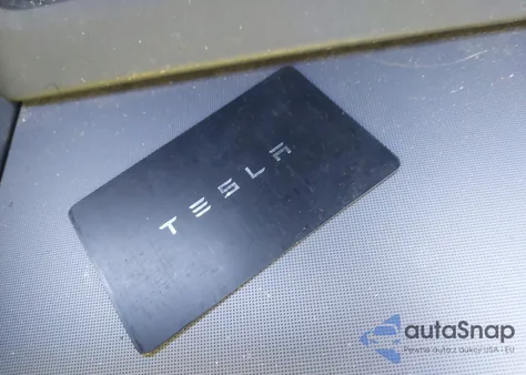 2024 Tesla Model 3 Long Range Dual Motor All-Wheel Drive/Rear-Wheel Drive z USA, uszkodzony, nr VIN 5YJ3E1EA6RF717877